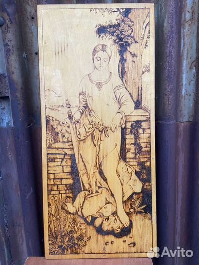 Панно из дерева