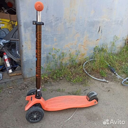 Трехколесный самокат Micro Maxi Classic