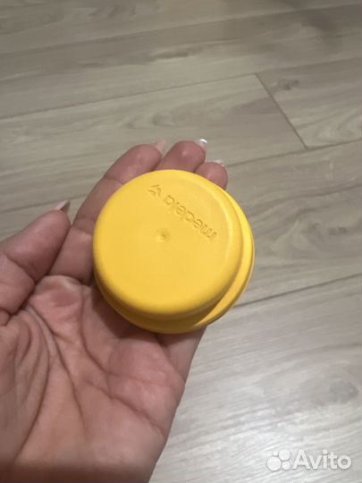 Молокоотсос medela ручной