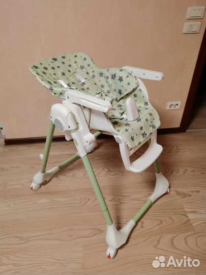 Стульчик для кормления Happy baby wingy