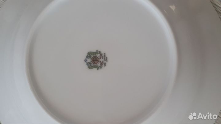 Набор тарелок