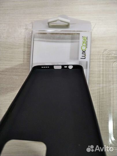 Силиконовый чехол чёрного цвета для realme 8pro