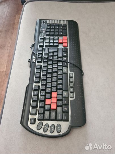 Игровая клавиатура и мышь бу