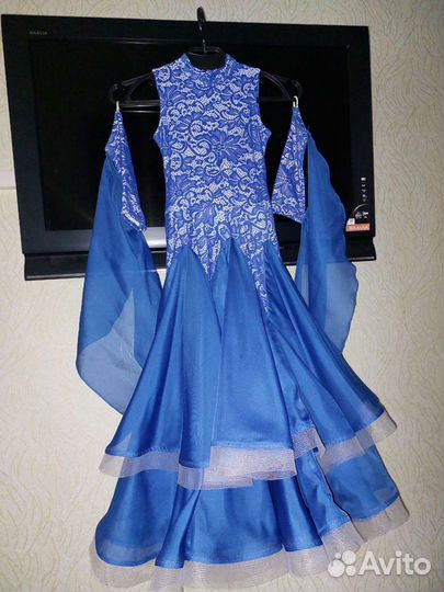 Нарядное платье