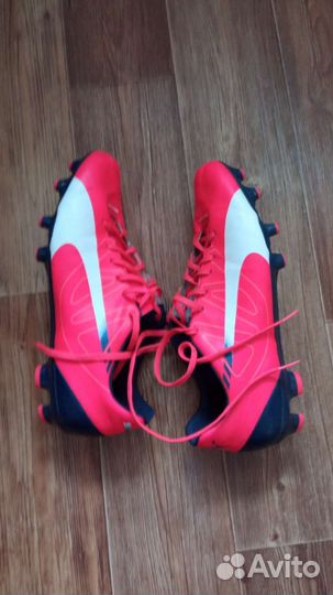 Футбольные бутсы