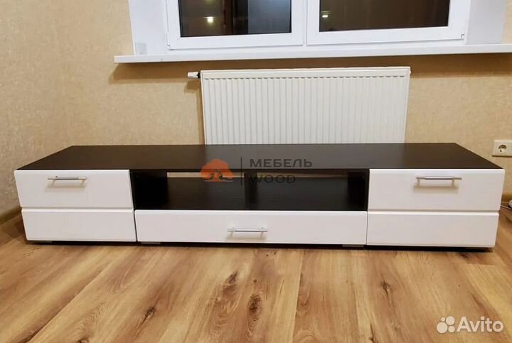 Тумба под телевизор