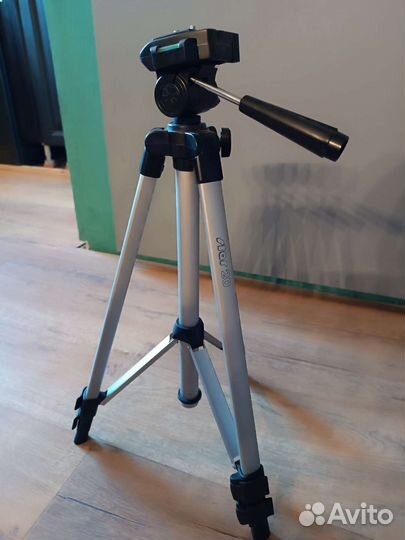Штатив для фотоаппарата профессиональный
