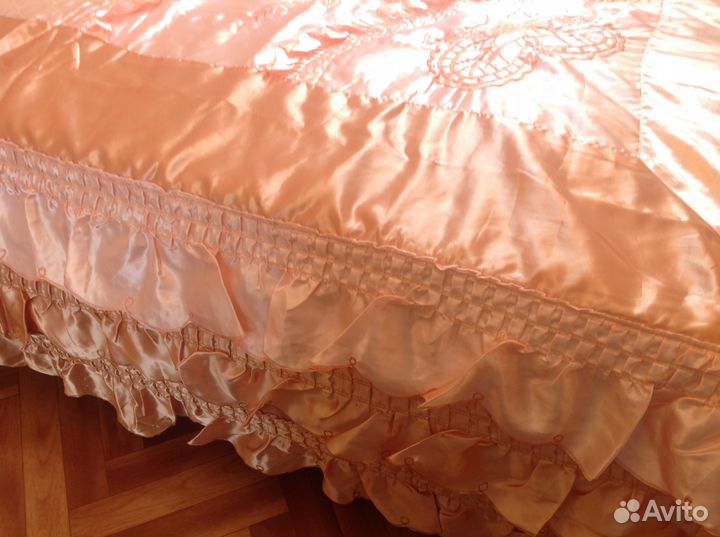 Покрывало с наволочками