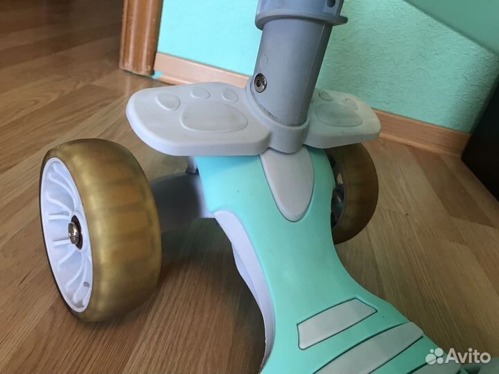 Самокат трехколесный с сиденьем 2в1