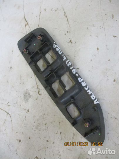 Накладка кнопок стеклоподъемника Митсубиси лансер