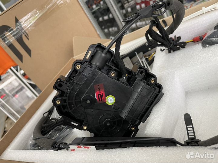 Доводчики дверей для Hyundai комплект