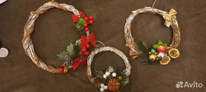 Новогоднее украшение венок