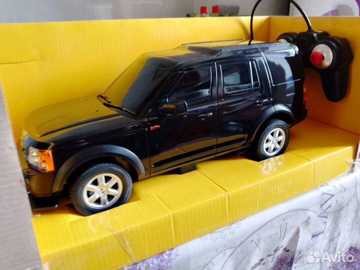 Машина с пультом новая