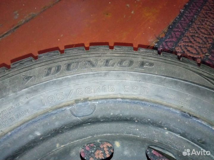 Dunlop Winter Maxx 195/60 R15 82T