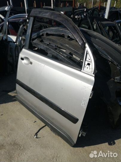 Дверь передняя правая Nissan X-Trail T31