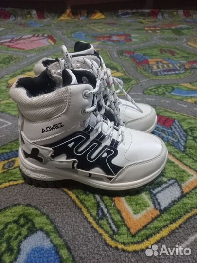 Ботинки на мальчика 28р