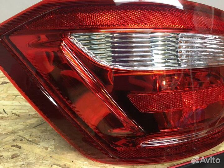 Фонарь наружный левый правый Лада Веста оригинал