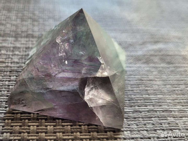 Пирамида из флюрита