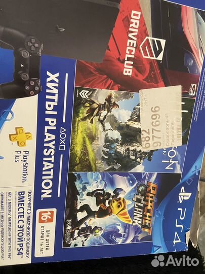 Игровая приставка ps4 slim 500