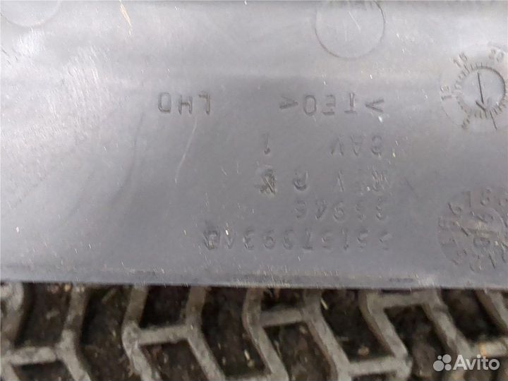 Жабо под дворники Jeep Commander, 2006