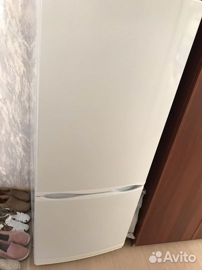 Холодильник б/у