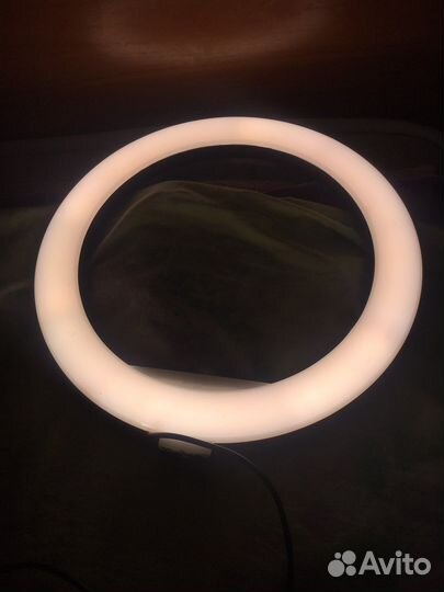 Кольцевая лампа