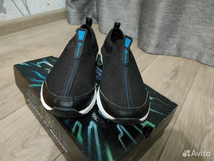 Кроссовки детские