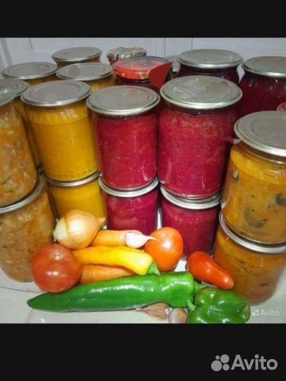 Кабачковая икра, борщ, солянка, щавель