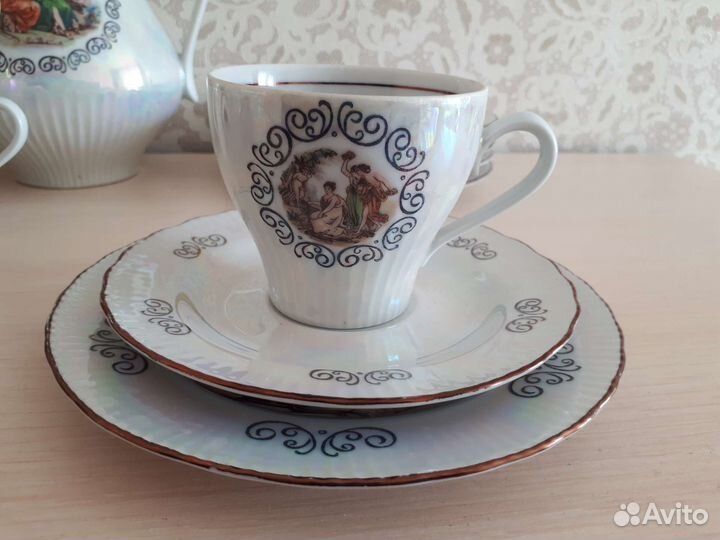 Сервиз мадонна гдр 21 предмет