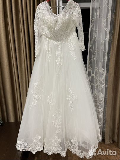 Свадебное платье