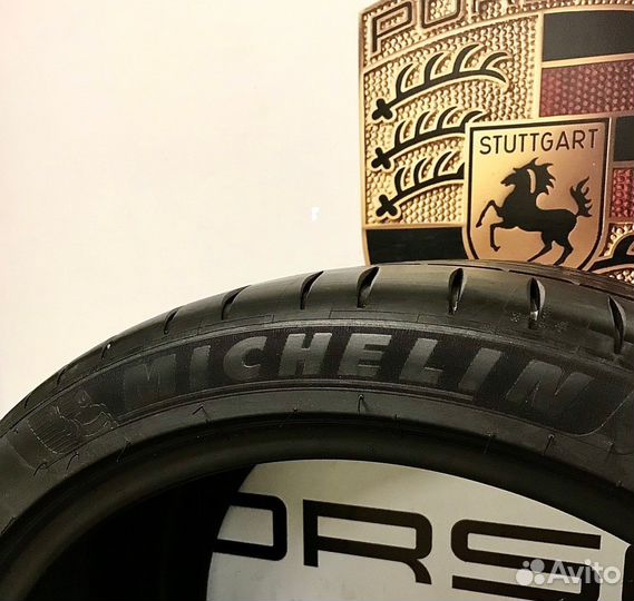 Michelin Pilot Sport 4 S 305/30 R20 103Y