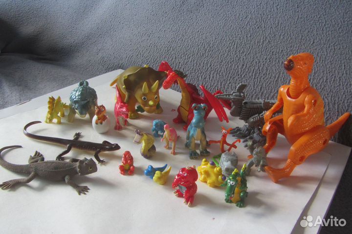 Киндр игрушки зоопарк.Драконы