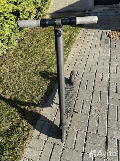 Электросамокат Ninebot KickScooter ES2