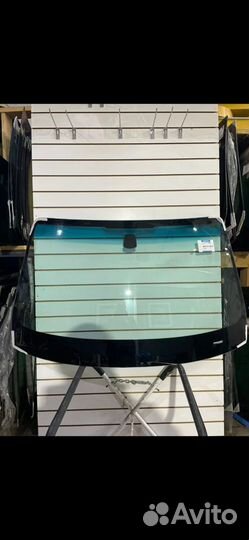 Лобовое стекло Nissan Almera N16