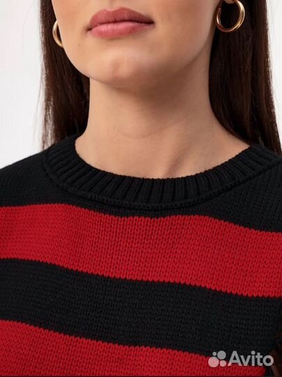 Свитер рваный в полоску