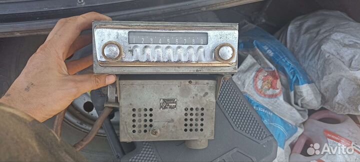 Радиоприемник газ 21, москвич408