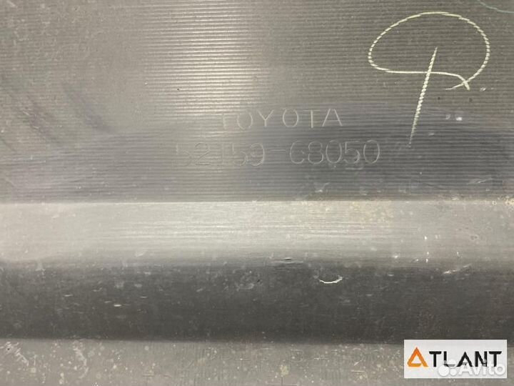 Бампер задний toyota wish