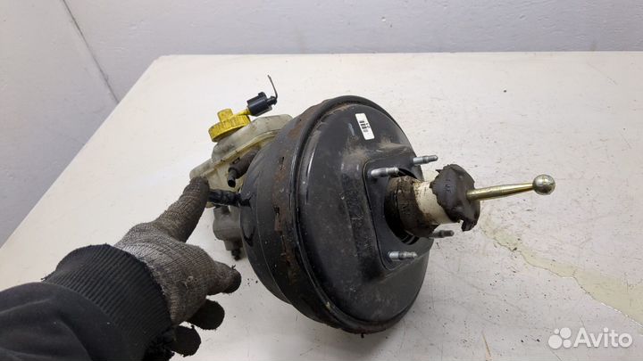 Цилиндр тормозной главный Skoda Octavia Tour