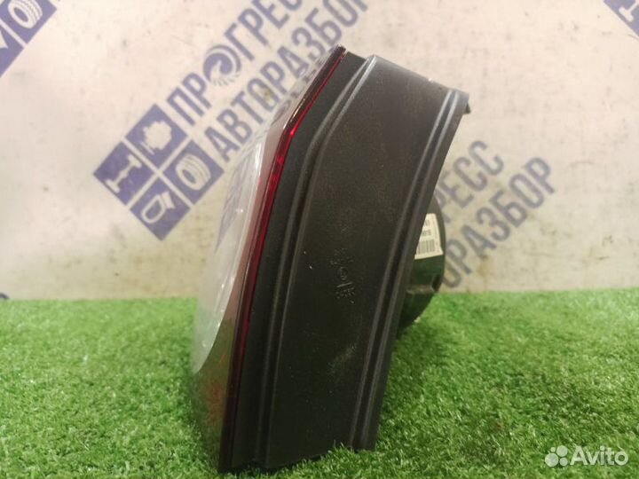 Фонарь задний левый Volkswagen Golf Plus