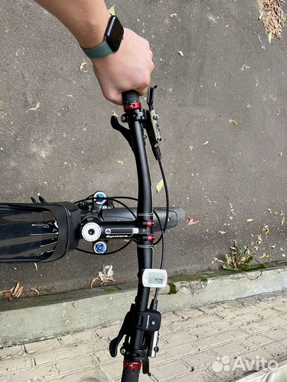 Велосипед cube reaction