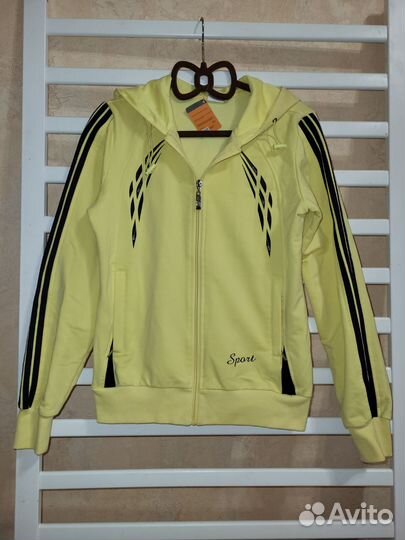 Спортивный костюм женский размер 42-44