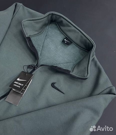 Спортивный костюм adidas