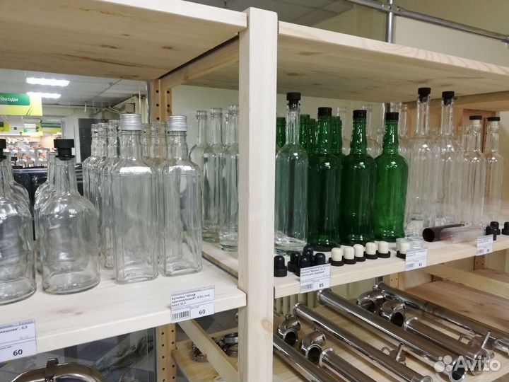 Бутылки, стеклотара для напитков и декора