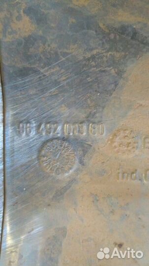 Защитный экран выпускного коллектора Citroen C4