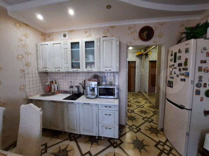 2-к. квартира, 61 м², 5/10 эт.