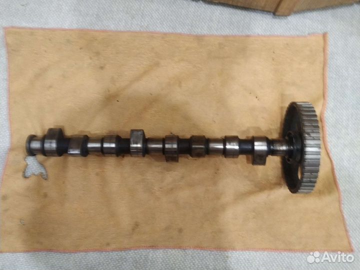 Распредвал на ауди 100 с4, дв 2.0, 115 л.с