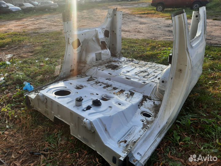 Для Лада Ларгус Логан 1