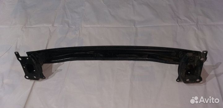 Усилитель перед. бампера Volkswagen Caddy/Touran