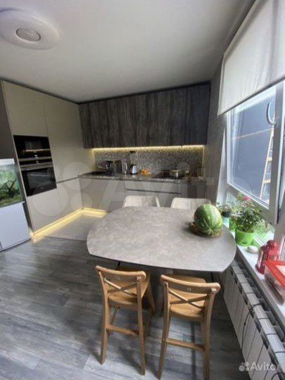 2-к. апартаменты, 80 м², 6/6 эт.