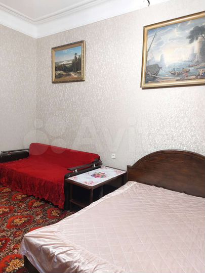 2-к. квартира, 74 м², 1/2 эт.